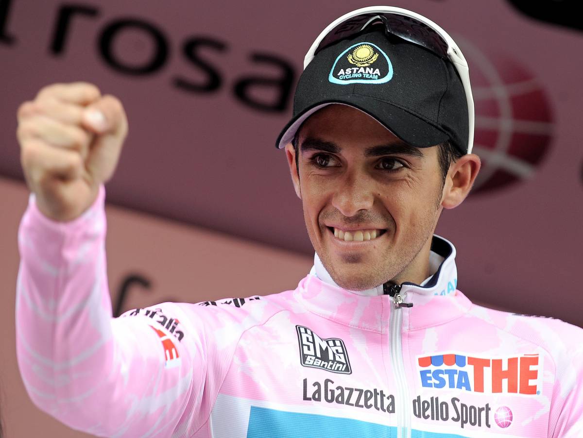 Giro, un'altra impresa di Sella 
Contador strappa la maglia rosa