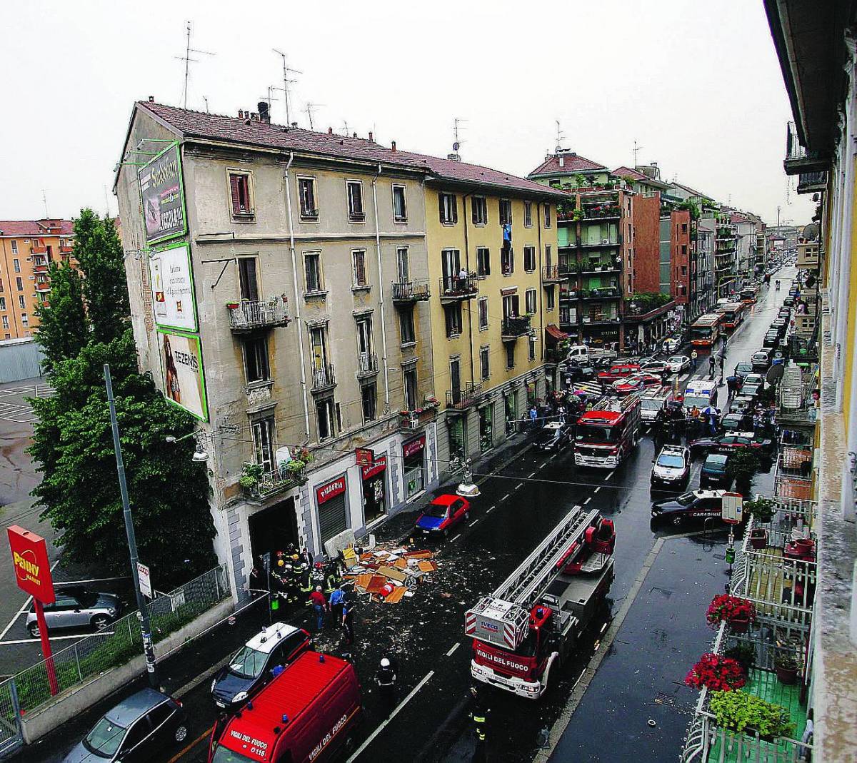 Bombole del gas «fai da te», esplode la casa