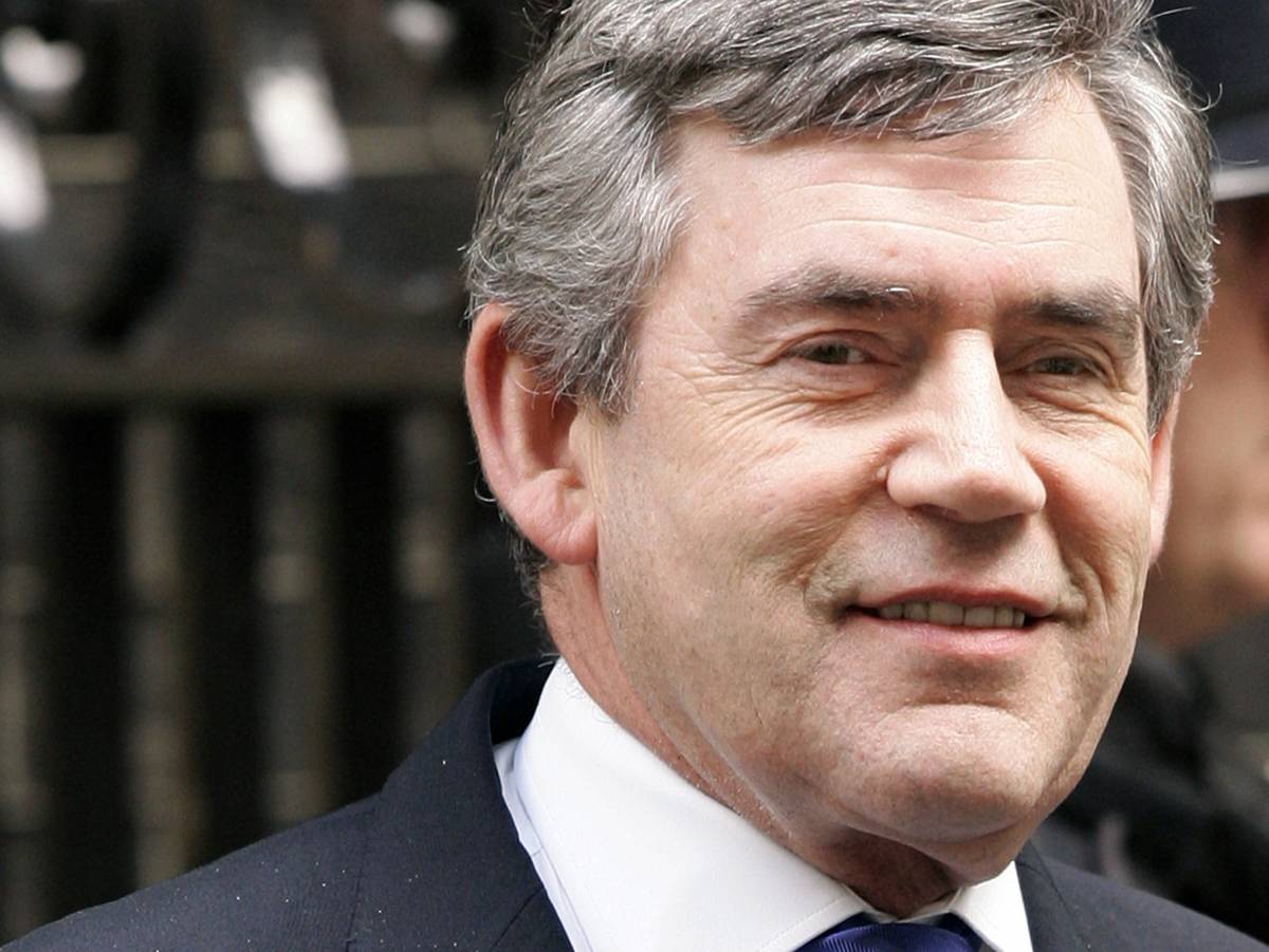 "Pronto, sono il primo ministro..." 
Gordon Brown telefona ai cittadini