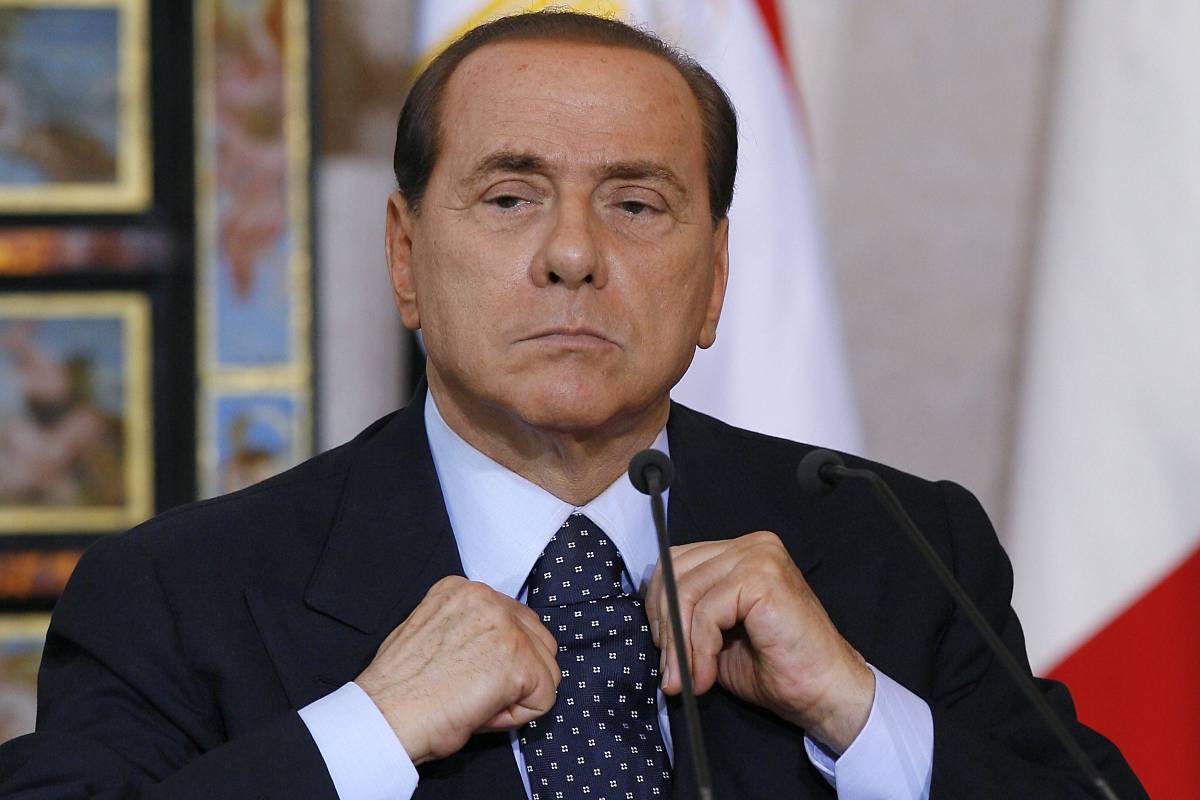 Berlusconi: "Immigrati, niente marcia indietro"