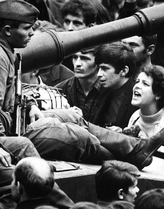 I due '68: Praga contro Parigi, realtà contro utopia