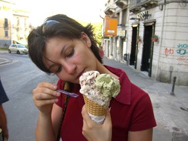 Bimba operata all'intestino:  
mangia dopo 6 anni di vita