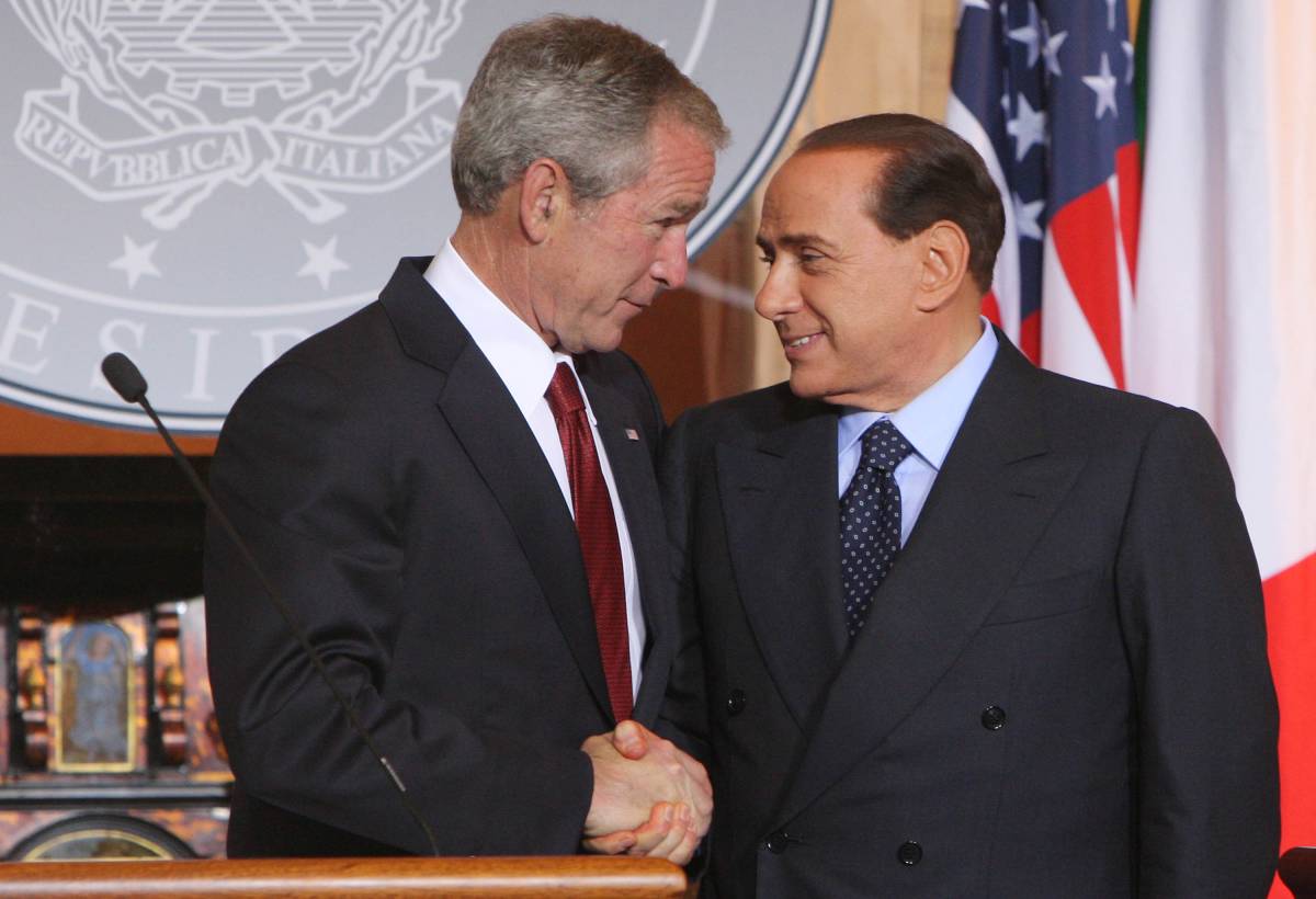 Vertice tra il premier Berlusconi e Bush 
"Totale sintonia sul dossier Iran"