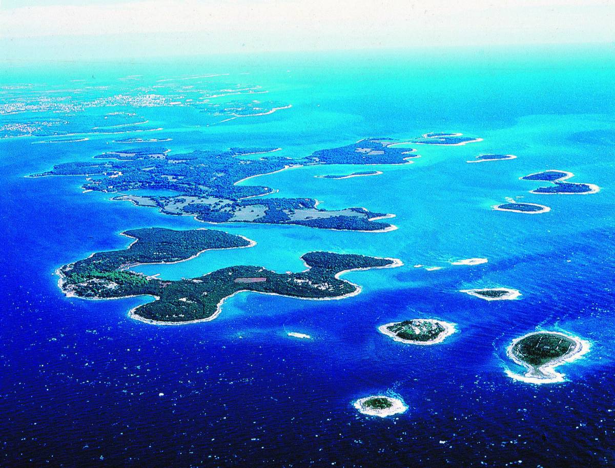 Viaggio nelle isole dove sopravvive ancora il culto di Tito