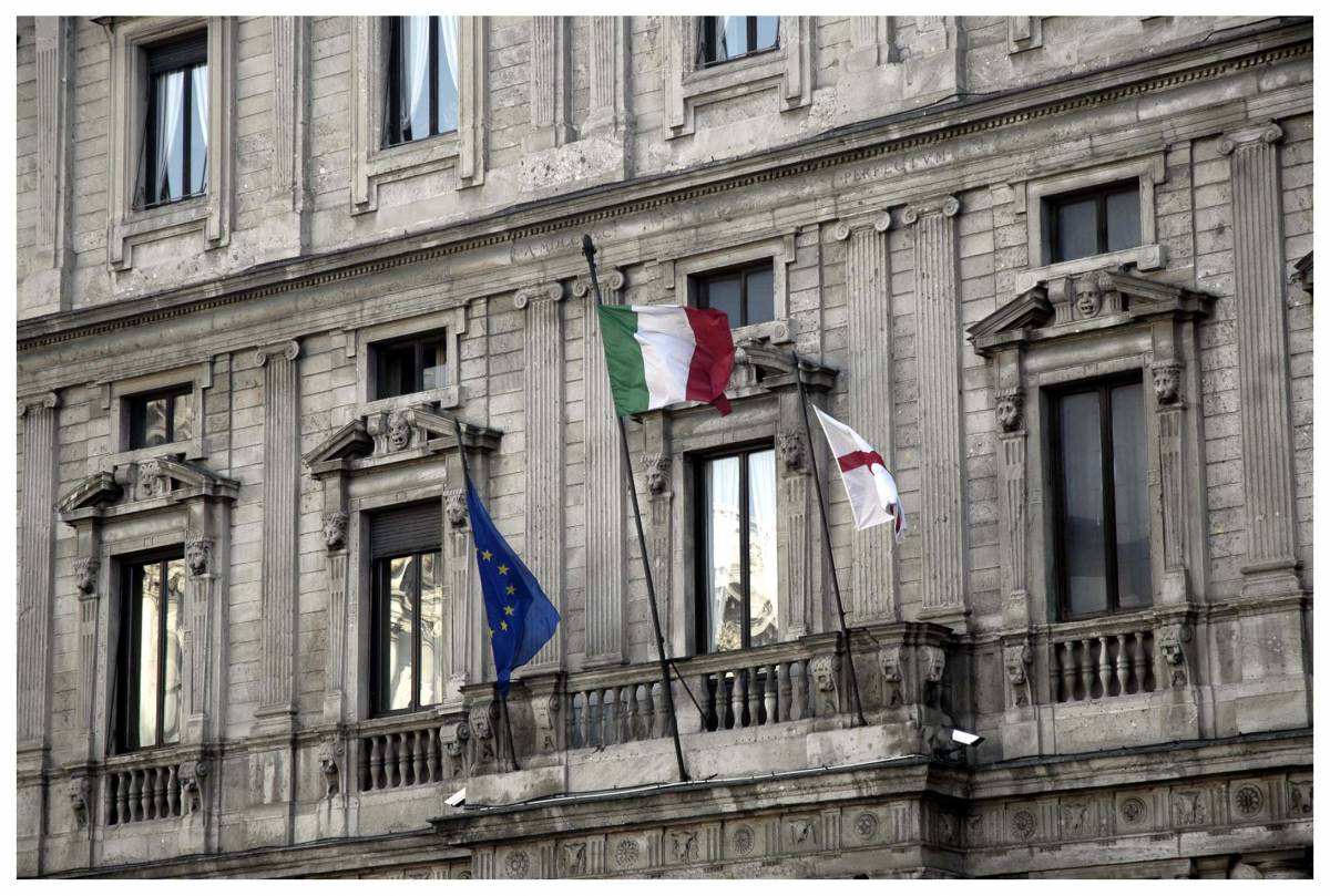 Truffa al Comune di Milano: la Finanza in quattro banche straniere