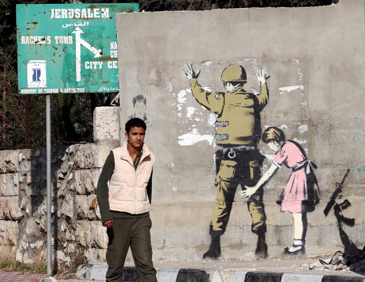 Smascherata l'identità di Banksy, 
il padre della street art londinese