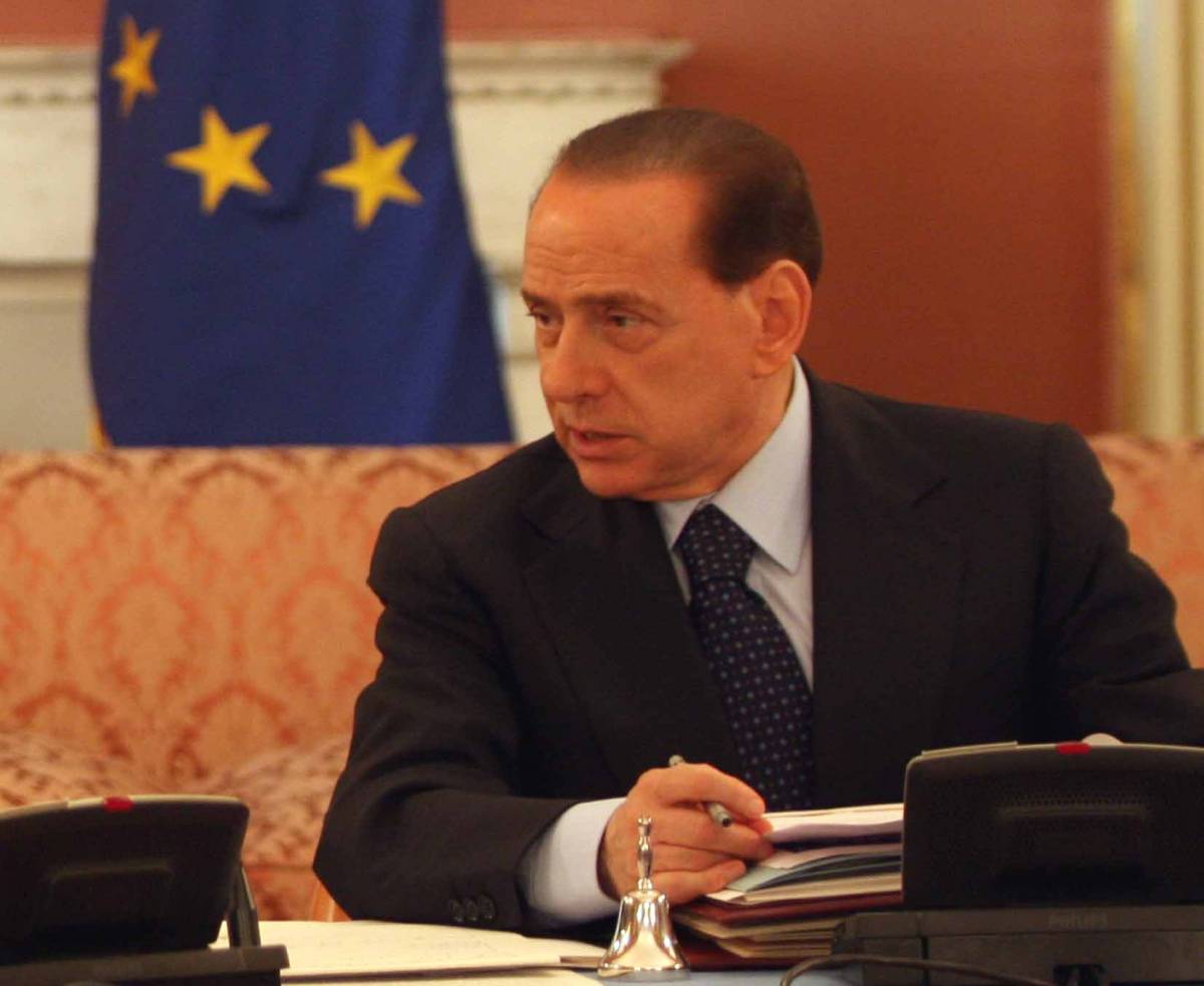 Berlusconi: Napoli riportata alla civiltà 
58 giorni per una missione impossibile