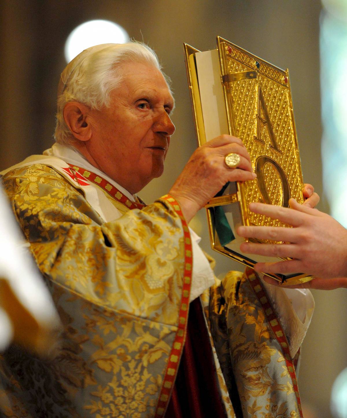 Sydney, Benedetto XVI 
"Punire i preti pedofili"