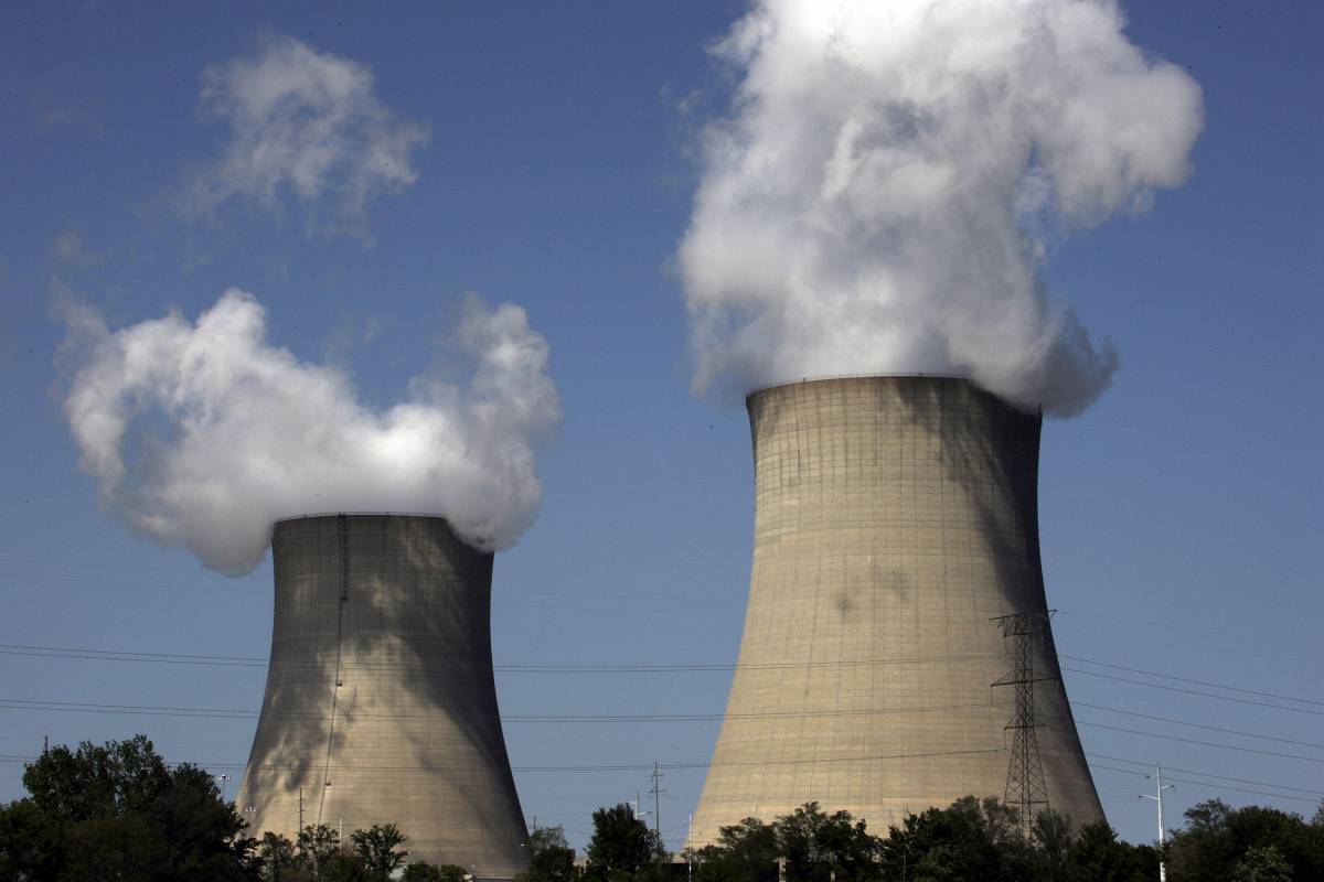 Francia, incidente 
in centrale nucleare: 
"contaminati" in 15