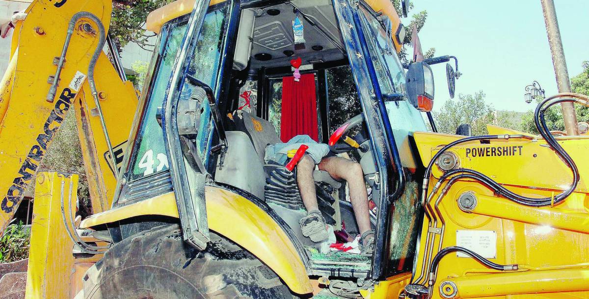 Gerusalemme nella morsa dei bulldozer kamikaze