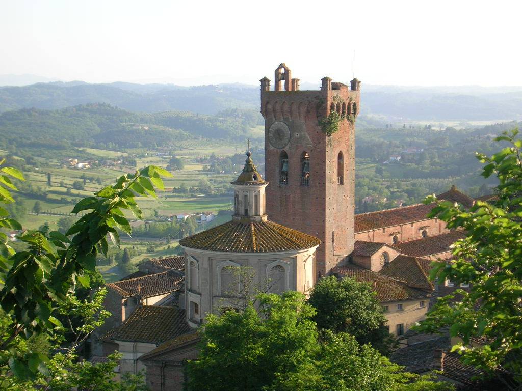 San Miniato, due lapidi per due verità