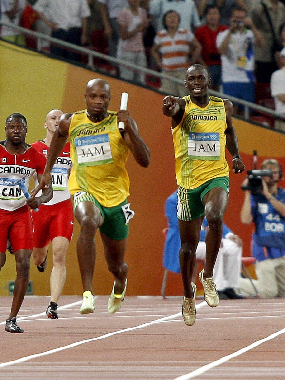 Bolt, terzo lampo: oro e record nella 4x100