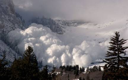 Valanga sul Bianco: otto i dispersi 
In salvo altri 8 alpinisti