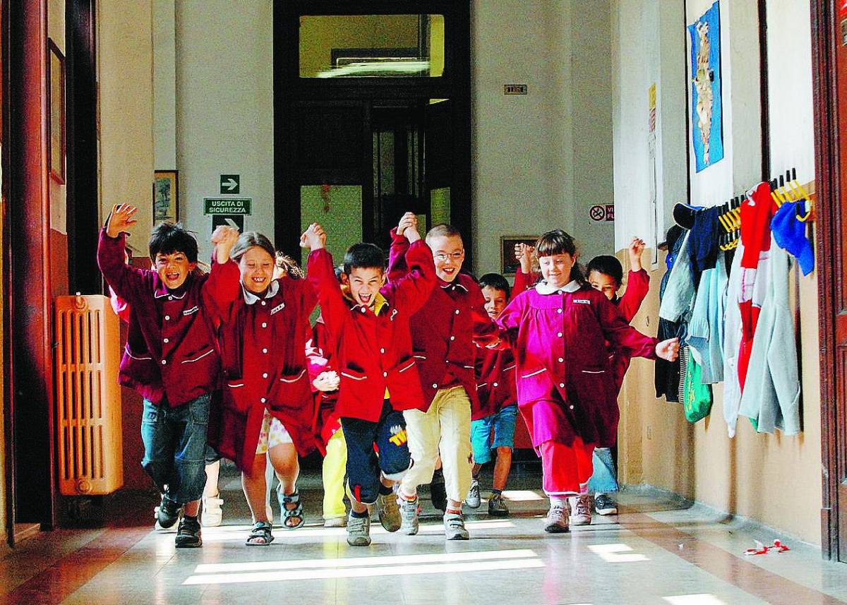 Primo giorno di scuola con la grana 
delle quattromila cattedre vuote