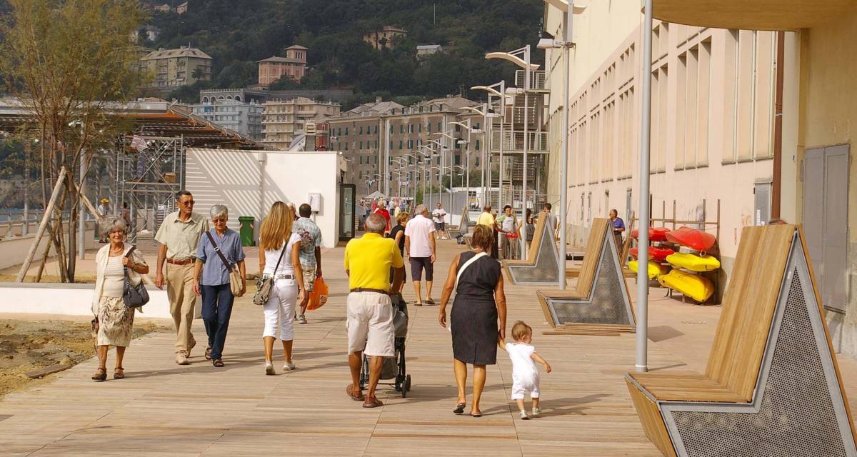 E domani ancora spettacoli sulla passeggiata di Voltri