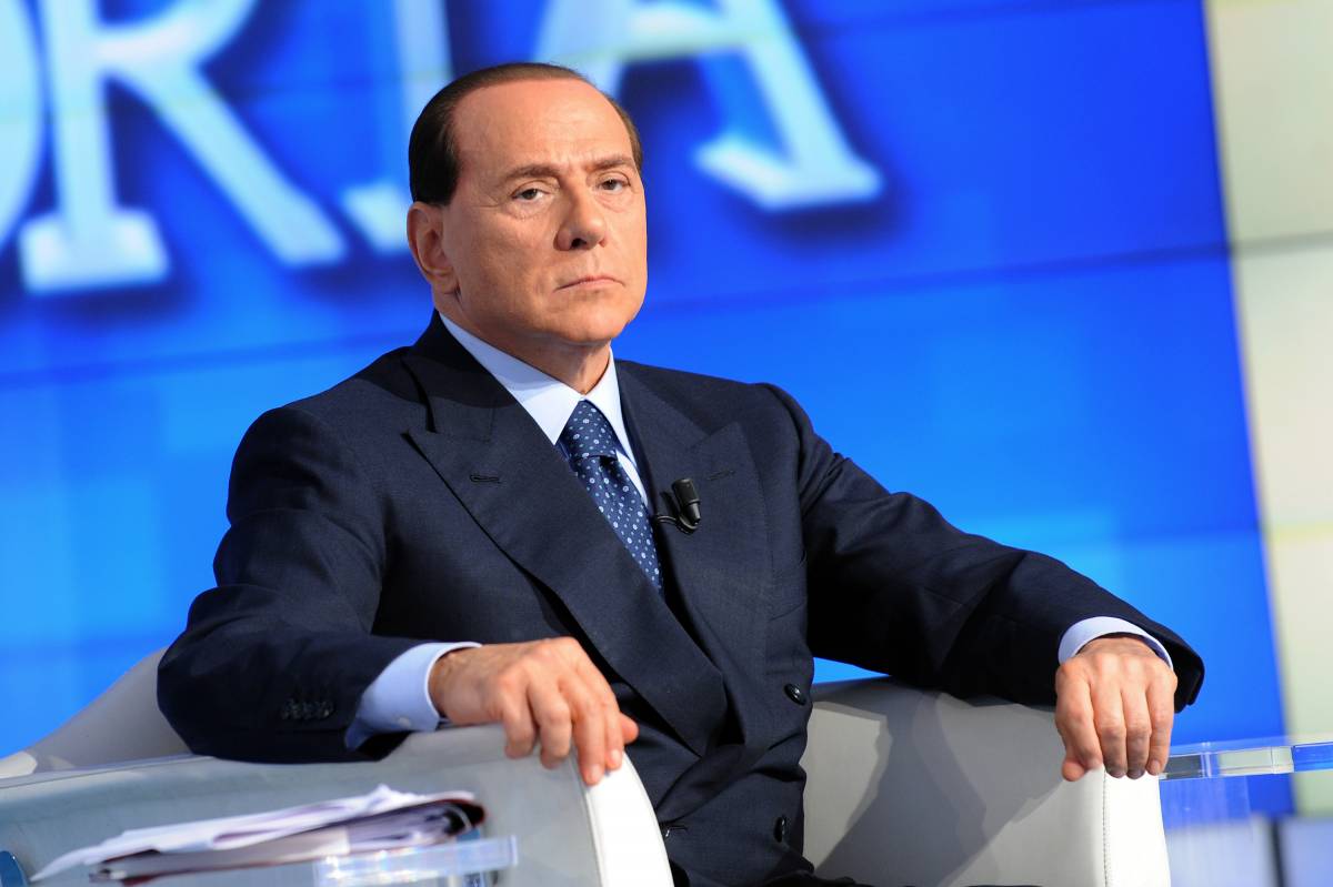 Berlusconi attacca Veltroni: "E' inesistente"