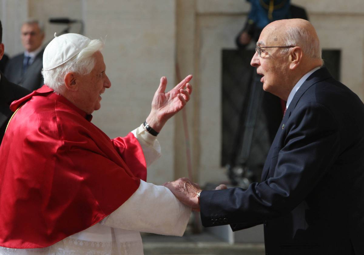 Il Papa da Napolitano: 
"Allarme razzismo, 
emergenza educativa"