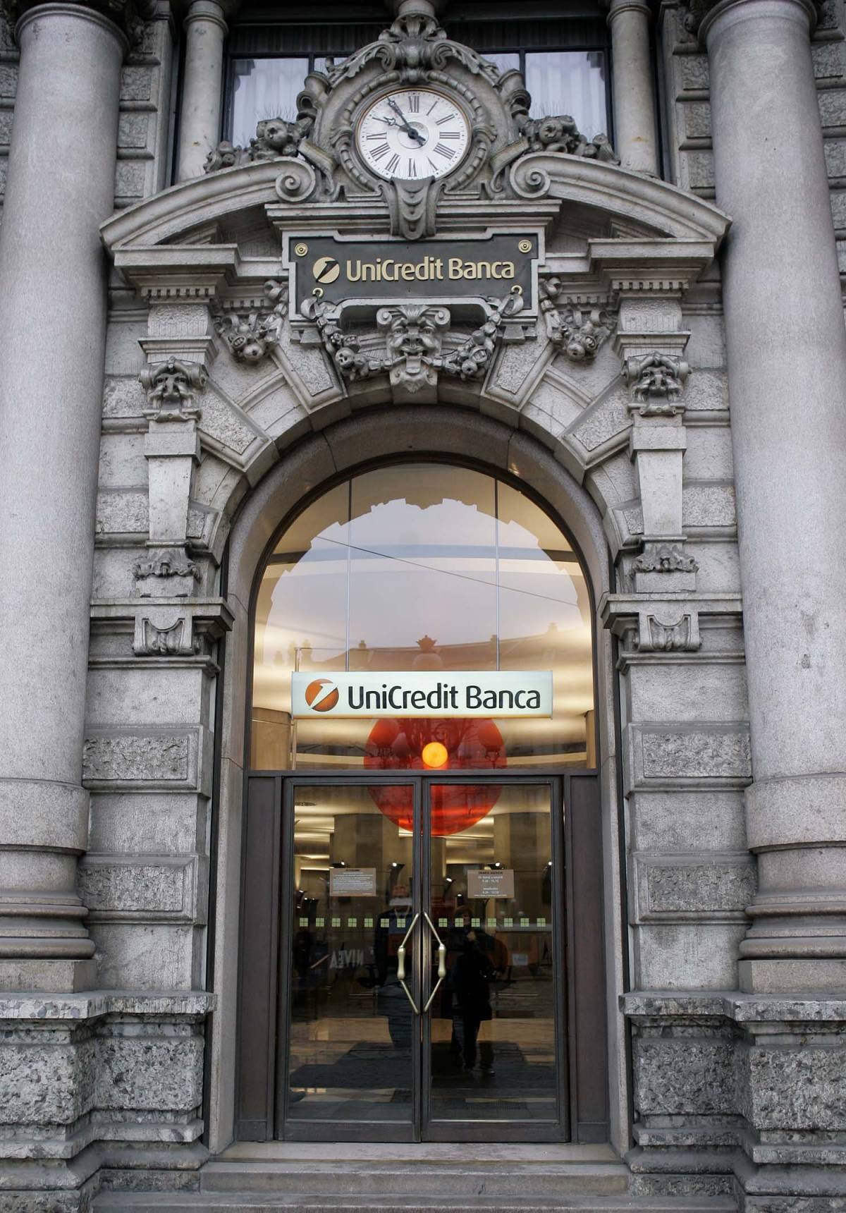 Unicredit, l’aumento di capitale mascherato