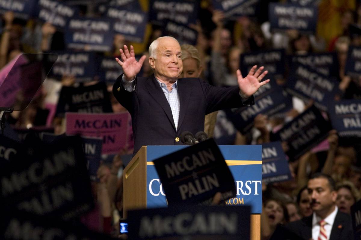 Obama accusa McCain: campagna diffamatoria