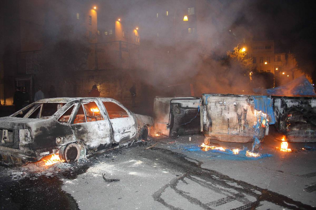 Palermo, notte di guerriglia contro la polizia