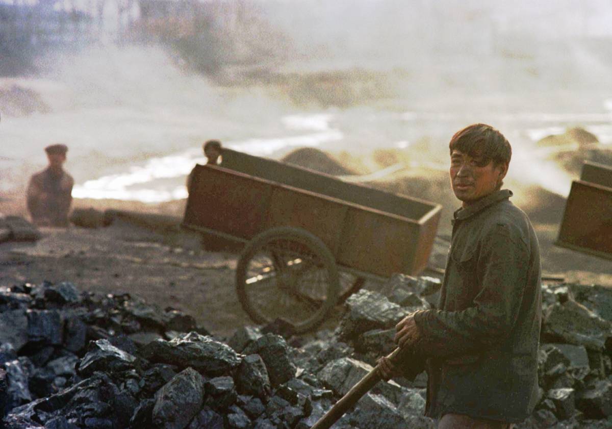Cina, 750mila morti 
per carbone e piombo