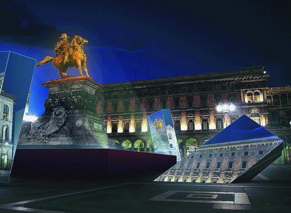 Palazzo Marino accende le luminarie d’autore per un Natale coi fiocchi