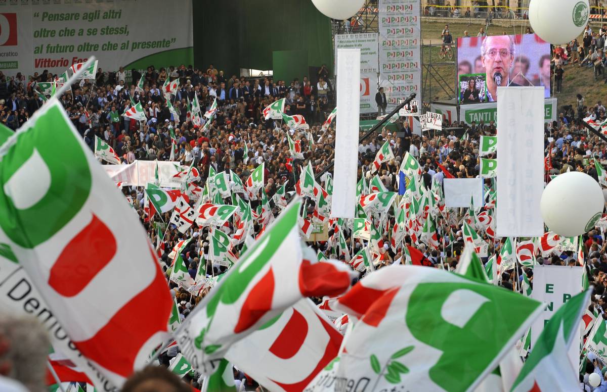 Il Pd mostra i muscoli: "Siamo due milioni e mezzo". La Questura: 200 mila