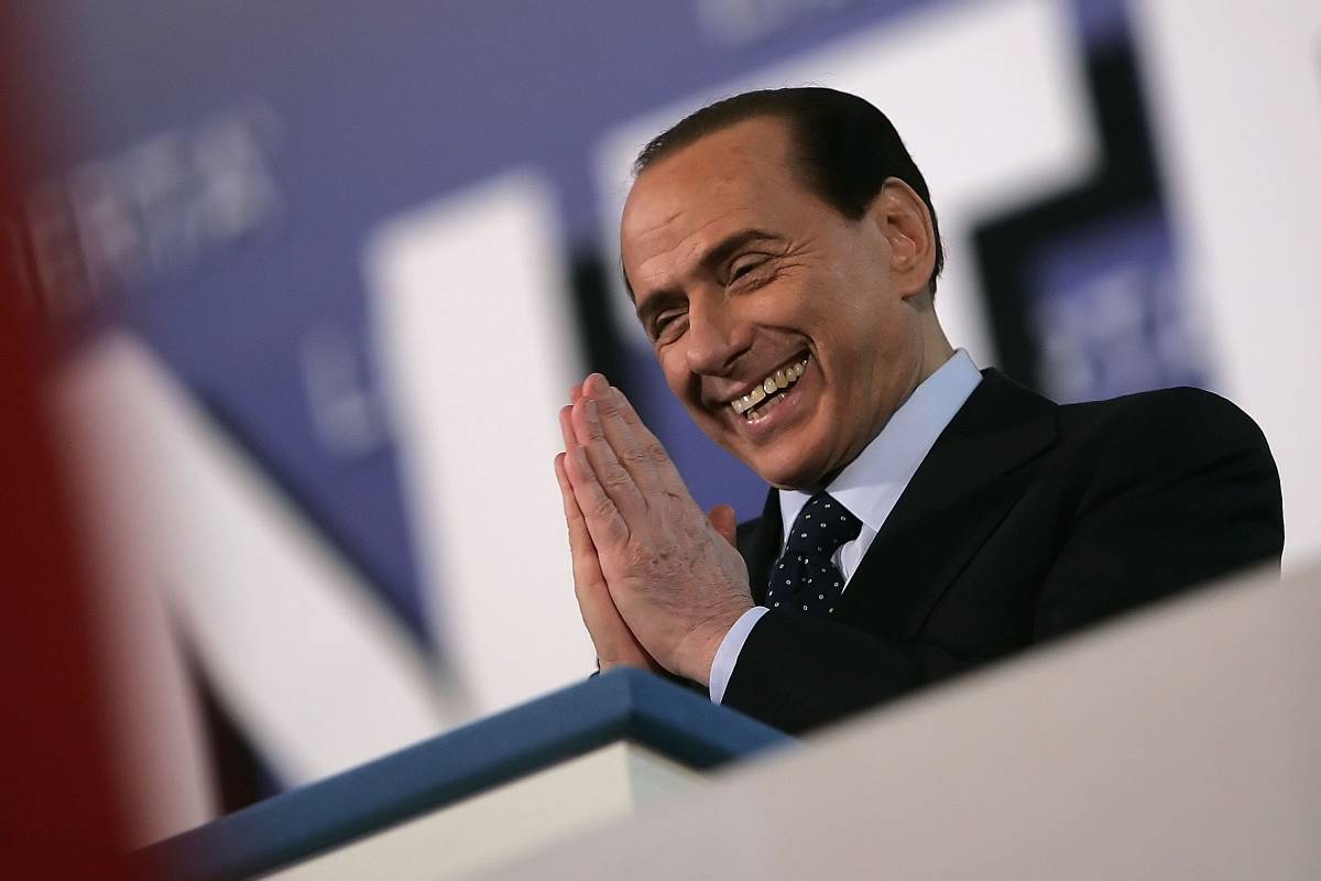 Crisi, Berlusconi: "Interverremo sugli stipendi"