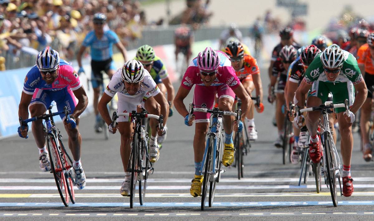 Giro d'Italia: Milano 
fuori nel Centenario