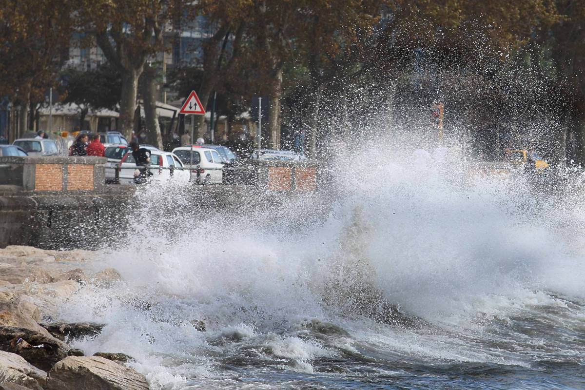 Arriva il freddo: forti venti e piogge 
E' allarme maltempo nel Nord-Ovest