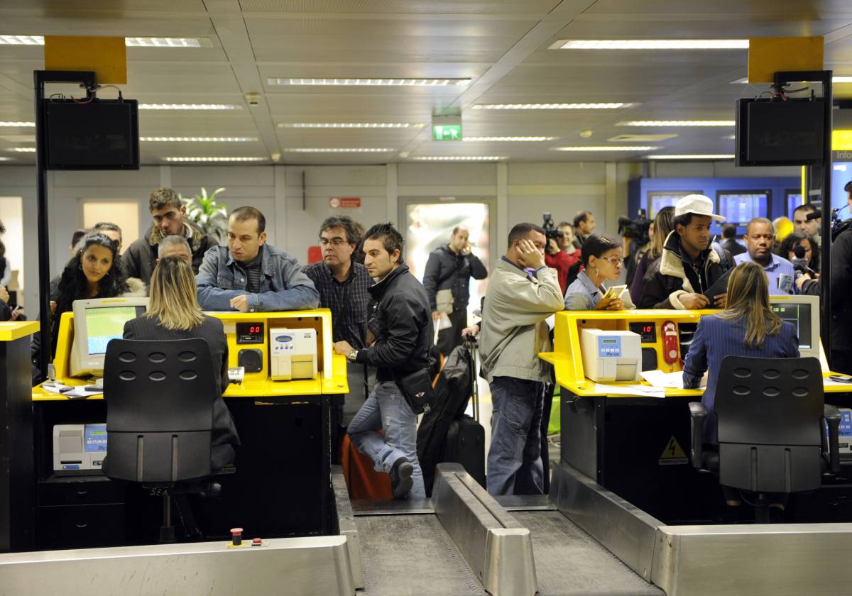 Alitalia, Bruxelles approva il piano di salvataggio 
Sciopero bianco, Fantozzi: "Chiederemo i danni"