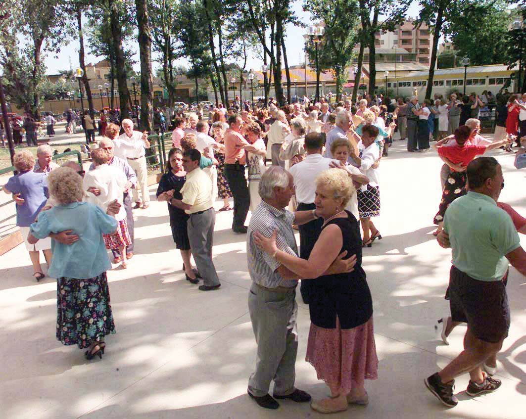 Pensioni, Bruxelles condanna l'Italia 
"Discriminatorio limite alle donne"