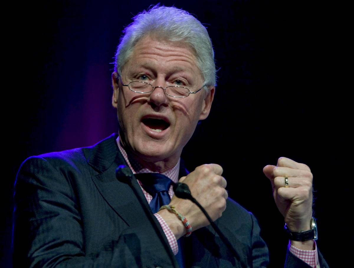 Bill fa il tifo per la moglie Hillary 
"Sarebbe perfetta agli Esteri"