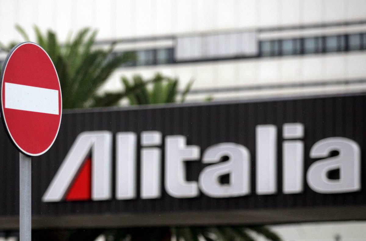 Alitalia, Matteoli ordina 
il rinvio dello sciopero 
previsto per martedì 25