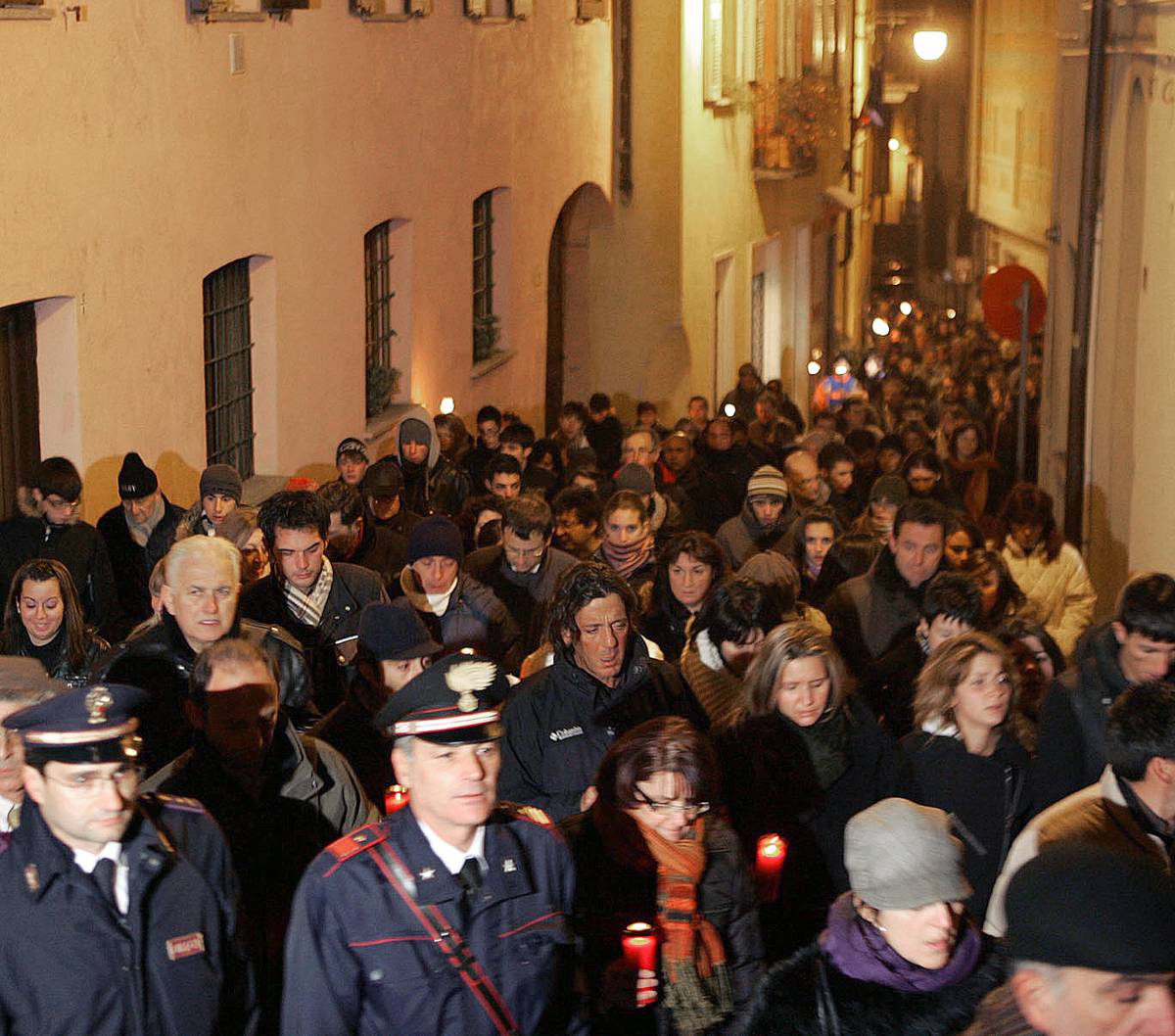 Scuola, la Gelmini contro le polemiche: 
"La sicurezza è una priorità, nessun taglio"