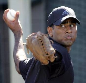 Lo strike out di Rinku e Dinesh:
dai reality show alla Mlb