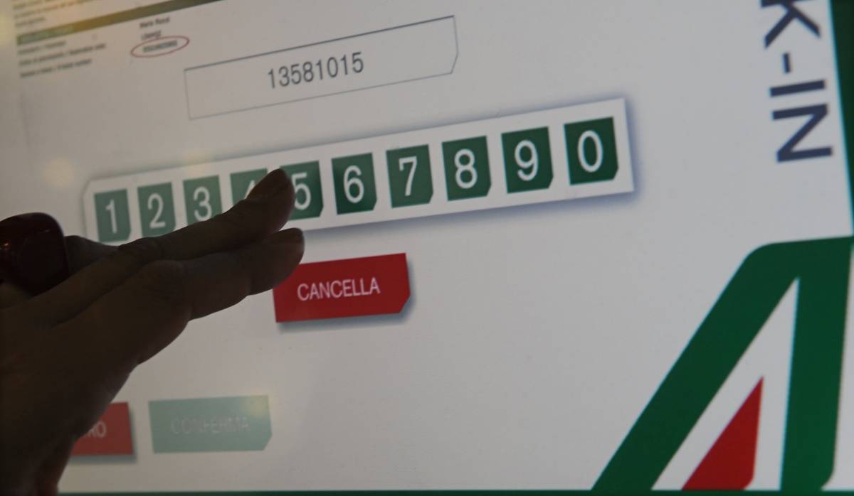 Cai, la nuova Alitalia non decolla l'1 dicembre