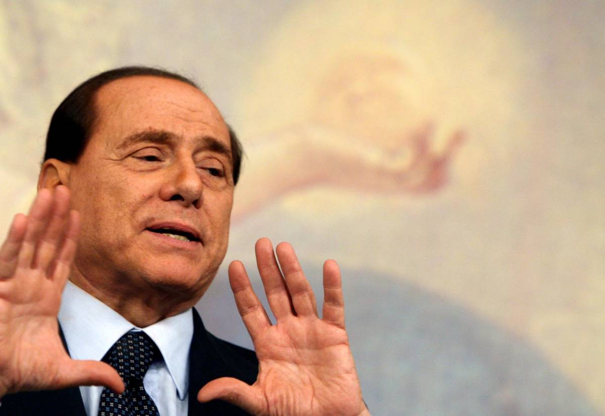 Più soldi alle famiglie. Berlusconi: siamo i primi