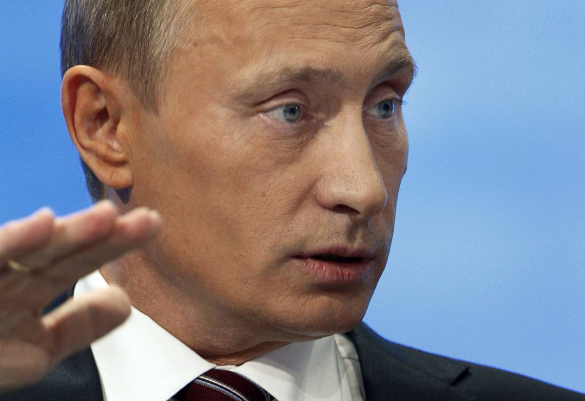 Gas, Putin minaccia Kiev: "Pagate 
o tagliamo le forniture all'Ucraina"