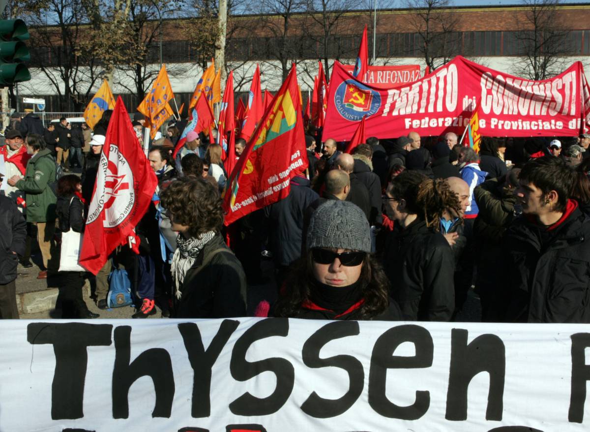 Thyssen, un anno dopo
cinquemila al corteo
