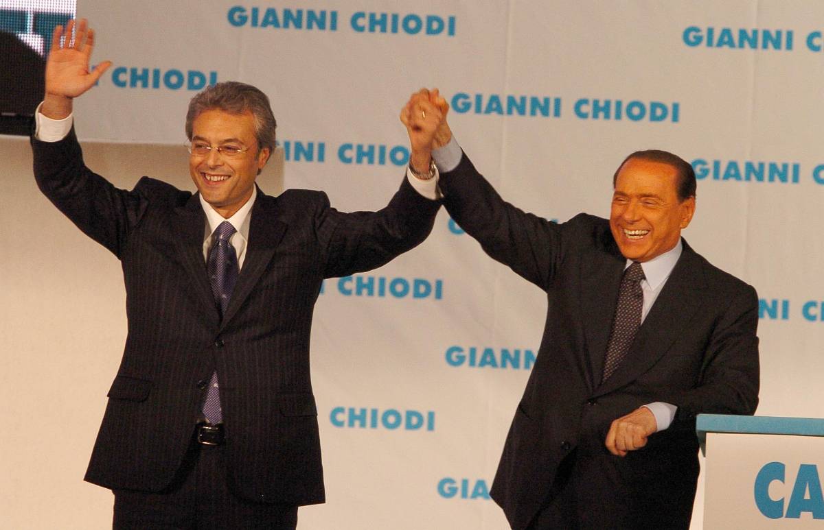 Chiodi (Pdl) trionfa in Abruzzo 
Berlusconi esulta, affonda il Pd