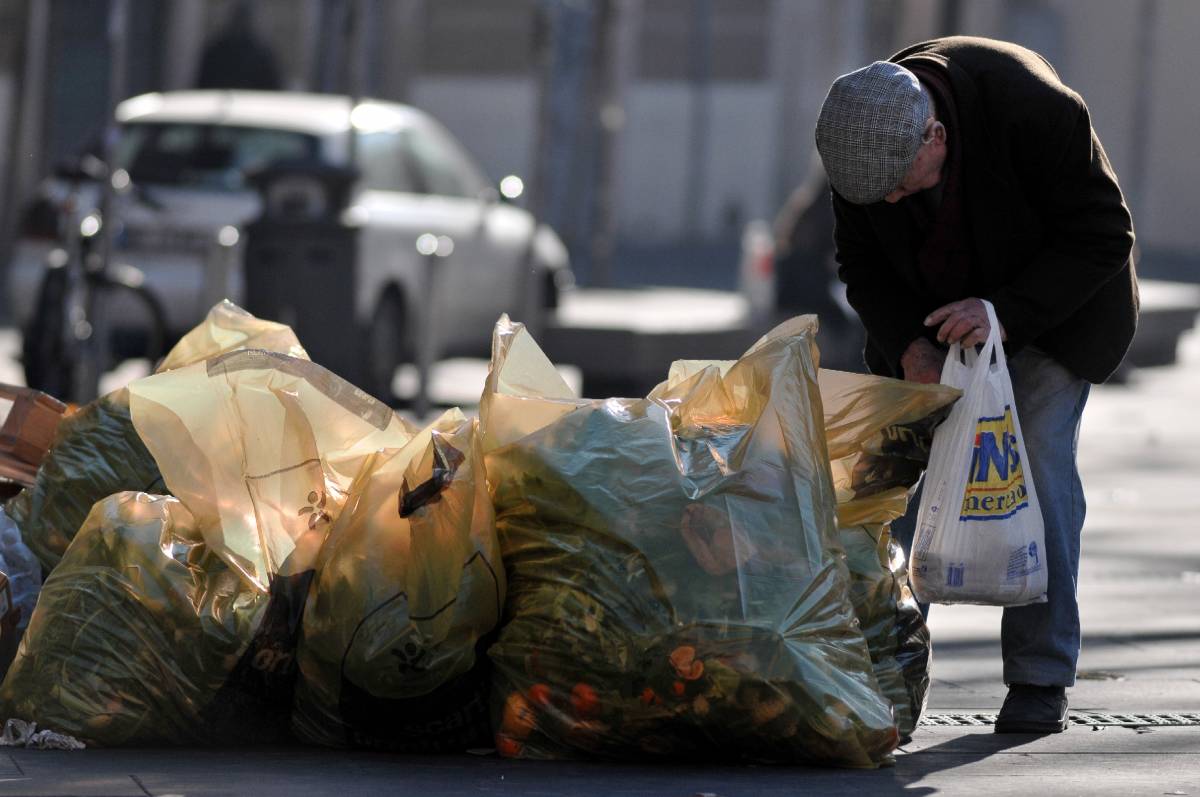 Il 5% delle famiglie non ha i soldi per mangiare