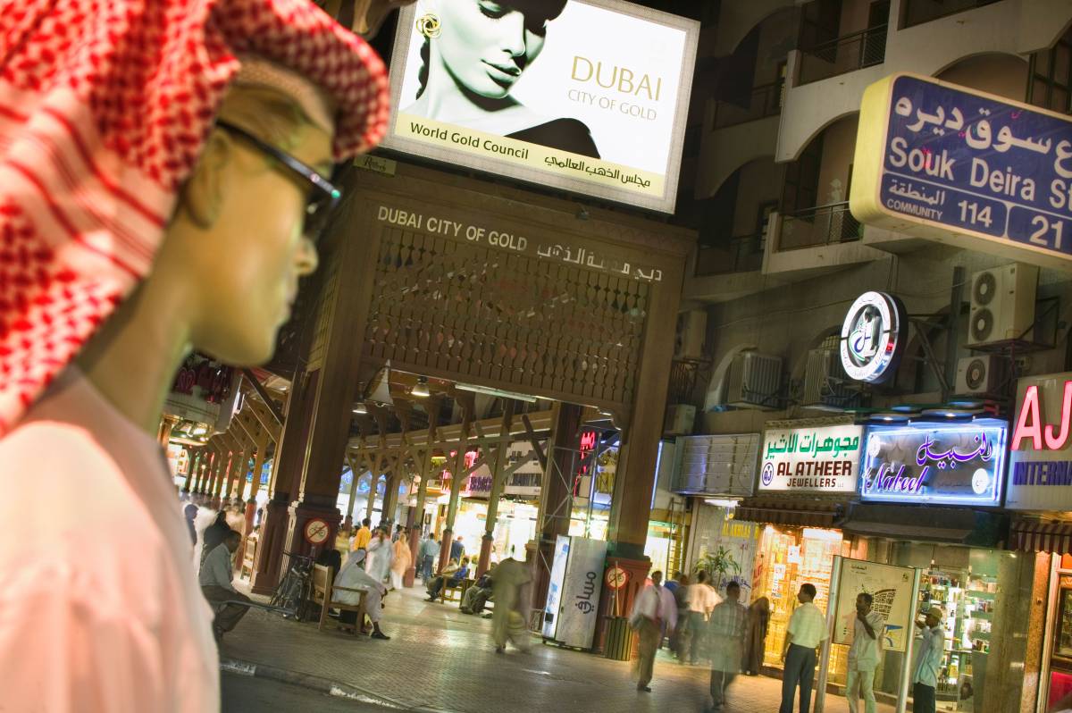 L'Arabia apre i cinema 
dopo trent'anni: 
è subito corsa al posto