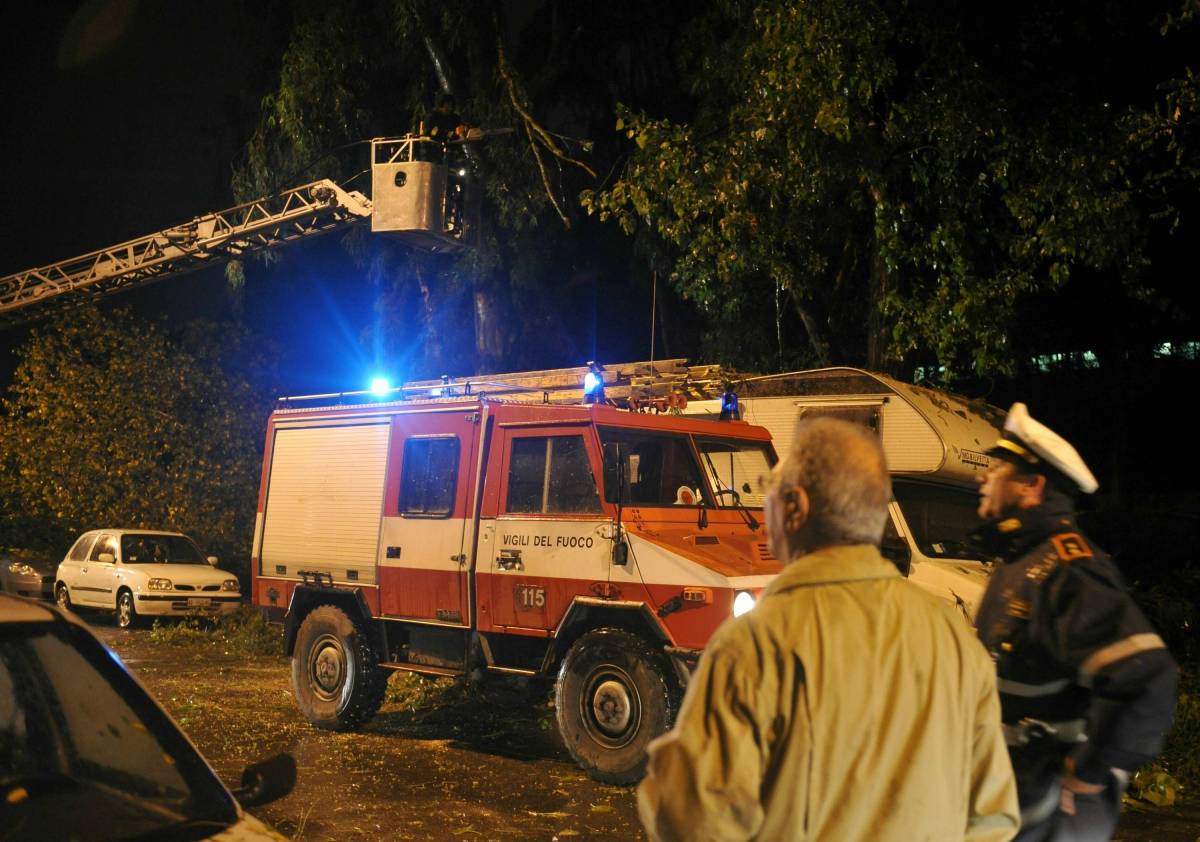 Messina, auto finisce nel fiume: 
perdono la vita madre e due figli