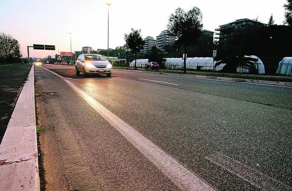 Trastevere, scontro tra bus: muore un autista