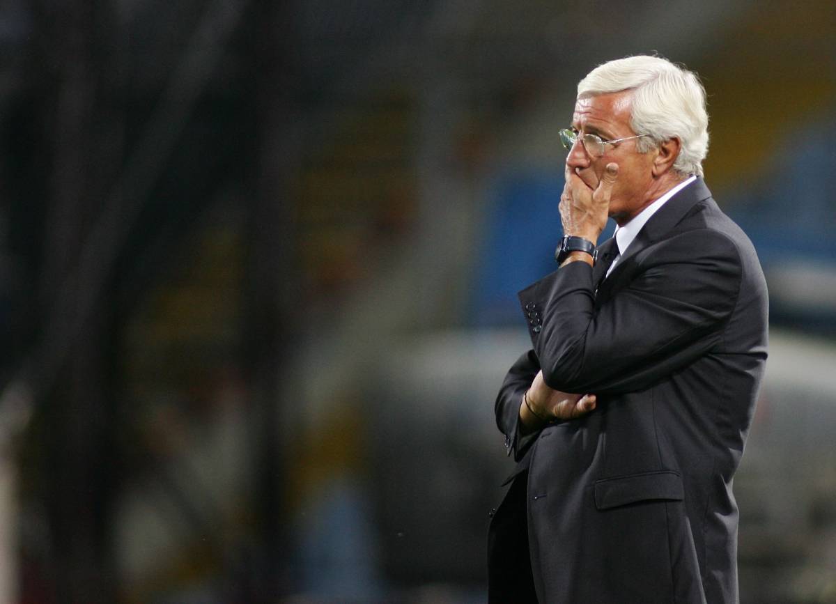 Calcio e gay, Lippi: 
"Mai visti né sentiti"