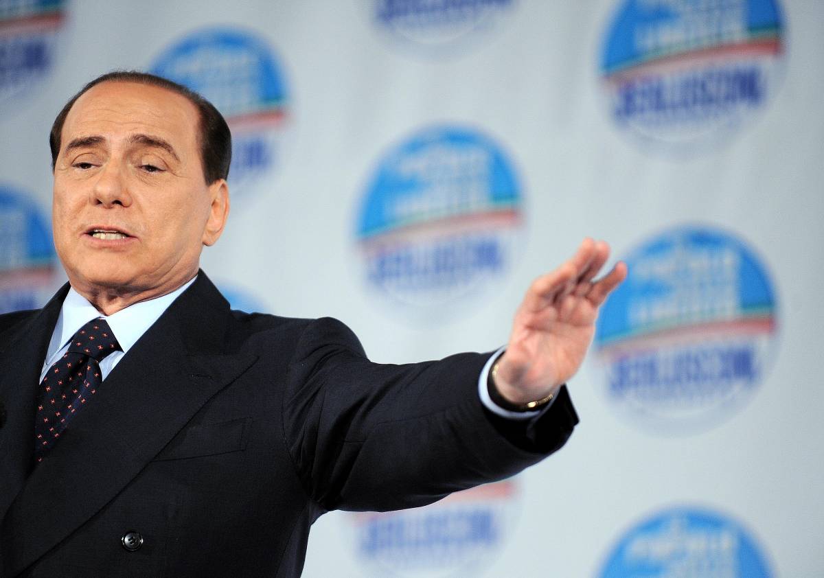 Berlusconi si scaglia contro il Pd: 
"Questa opposizione è agghiacciante"