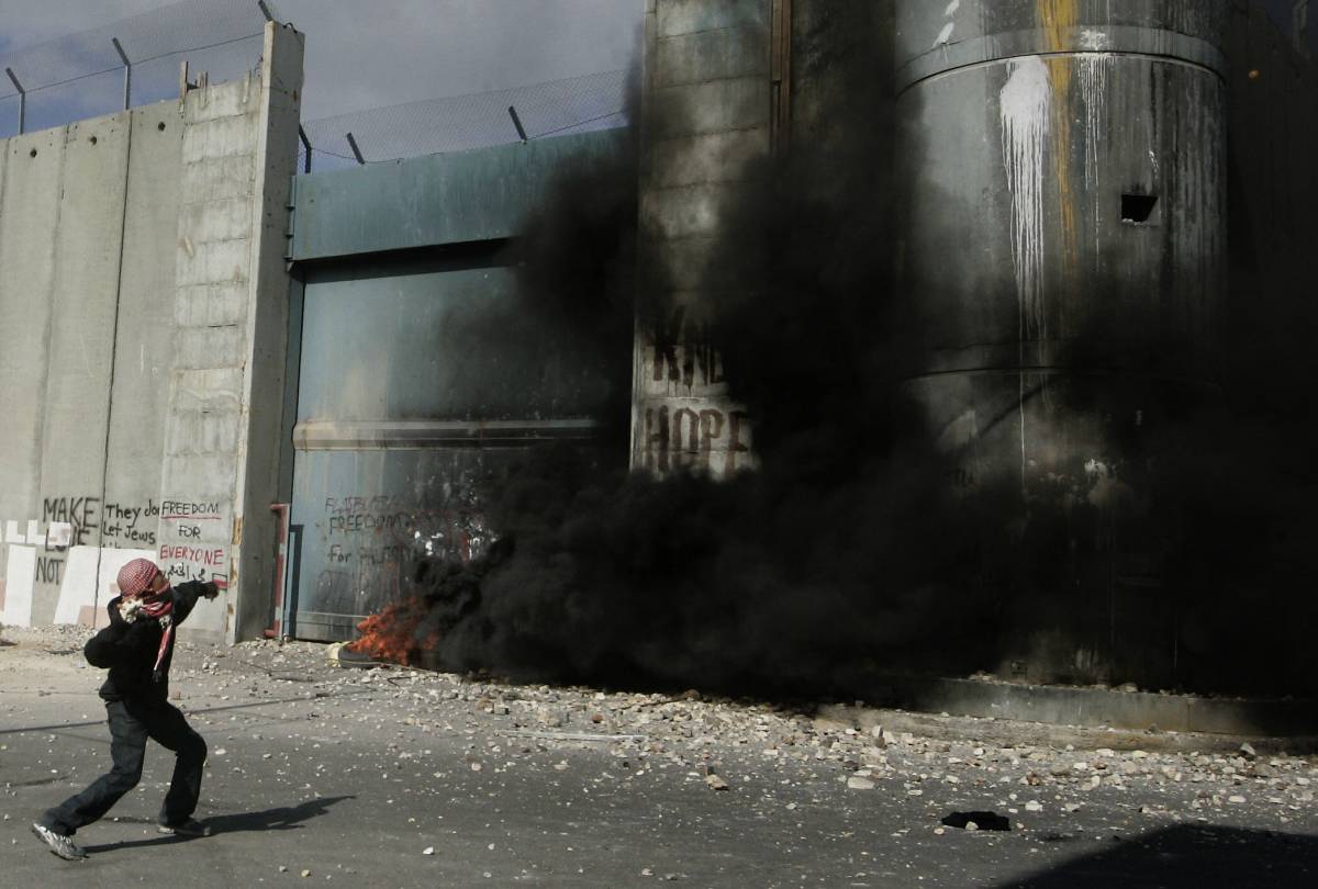 Gaza, Usa: "Allungare l'orario della tregua" 
Lanci di razzi dal Libano colpiscono Israele