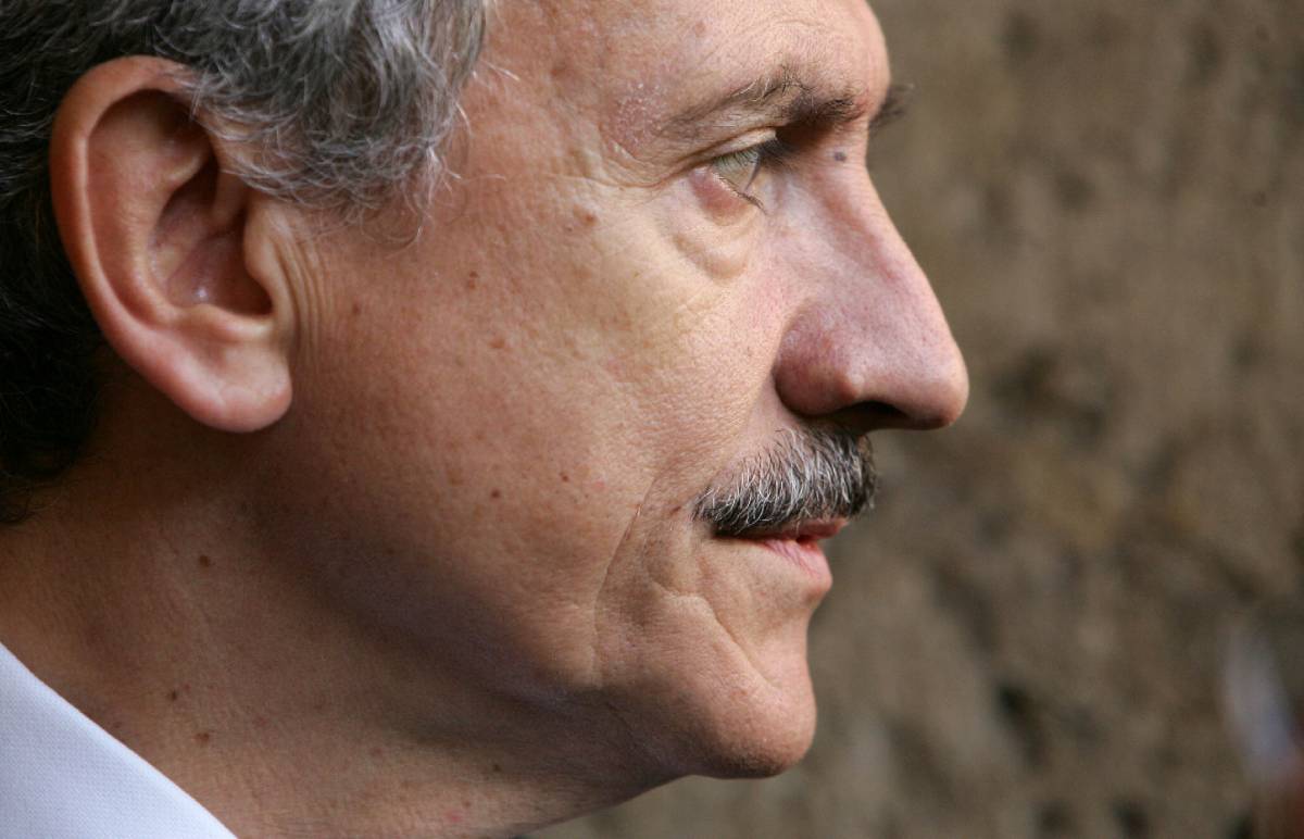 D’Alema, il leader pacifista che bombardò la Serbia