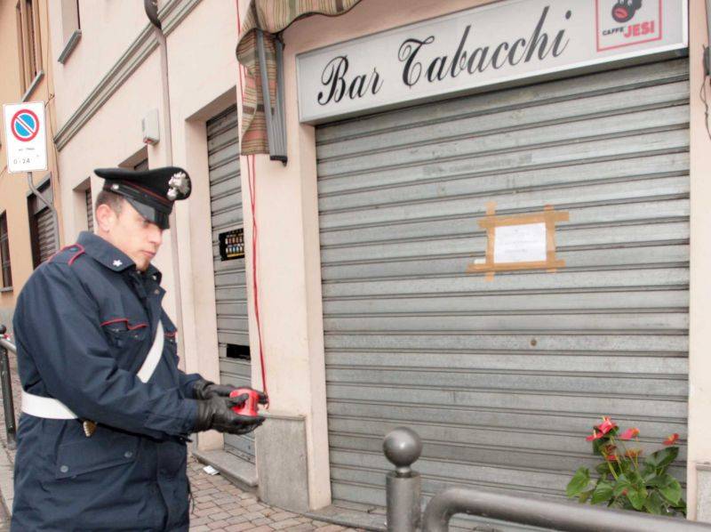 Lodi, tabaccaio ucciso: 
quattro stranieri arrestati